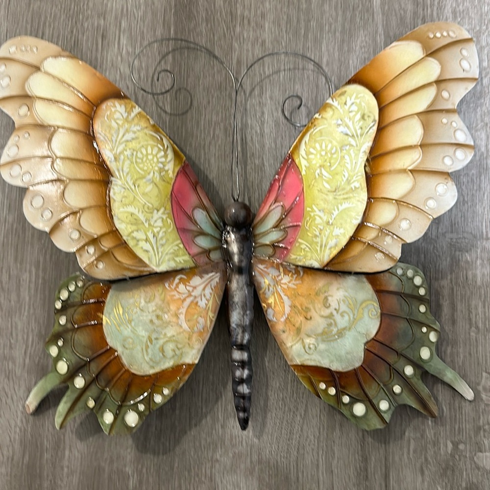 Butterfly Decorative primitive metal